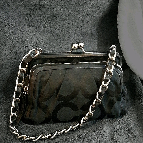 Coach Handbags - Coach Handbag E0971-13623